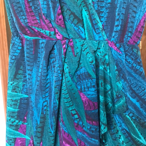 Sleeveless Dress - Picture 6 of 6